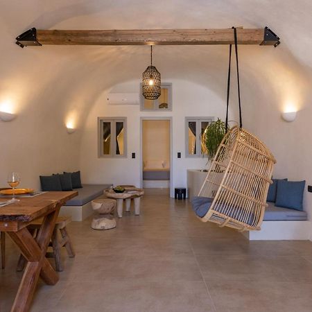 Sando Traditional Cave Villas With Jacuzzi And Sea View Vourvoúlos Eksteriør billede